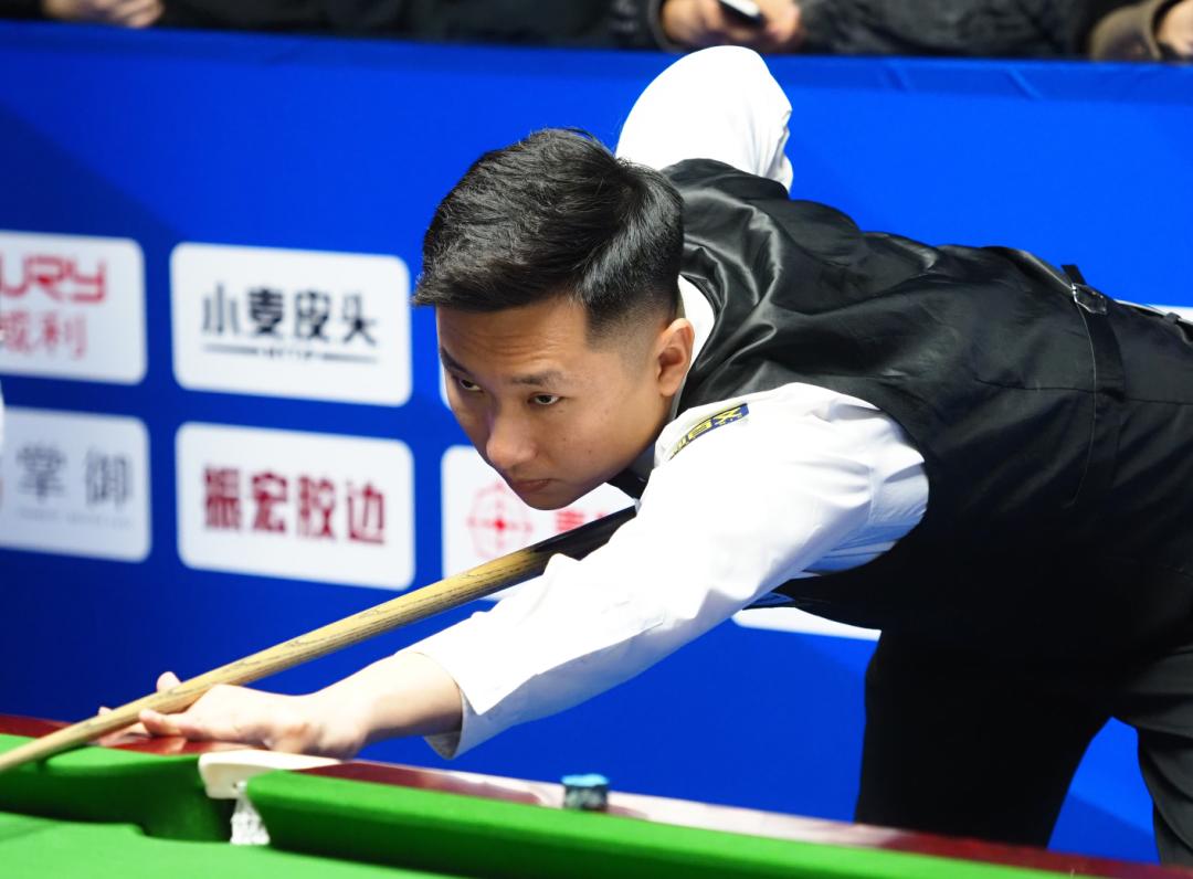 孙颖莎展现 孙颖莎展现